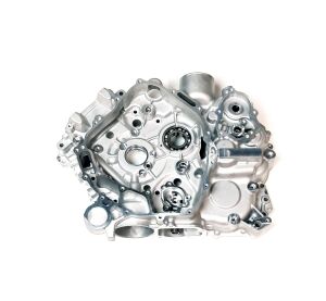 LEFT CRANKCASE KIT (fit new oil regulator cover -E01-G104000-000-02)